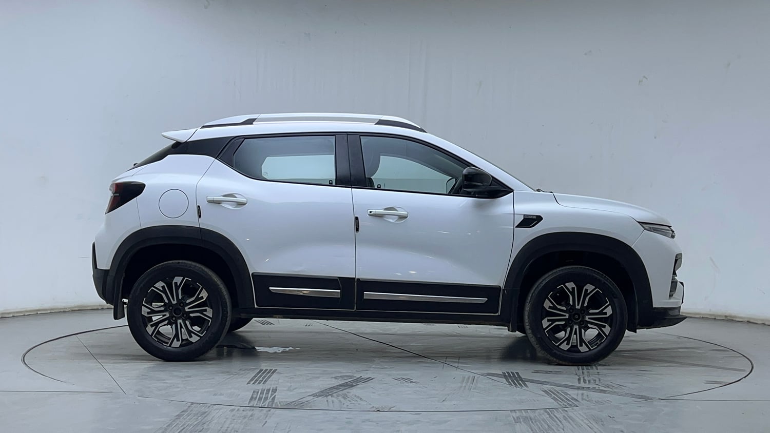Used 2021 Renault Kiger RXZ Turbo CVT Petrol Automatic exterior RIGHT SIDE VIEW