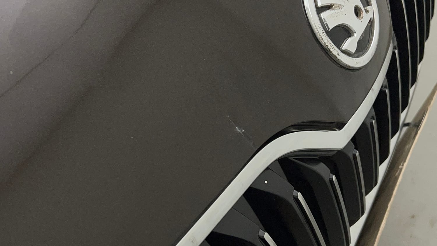Used 2018 Skoda Superb Style TSI AT Petrol Automatic dents MINOR SCRATCH