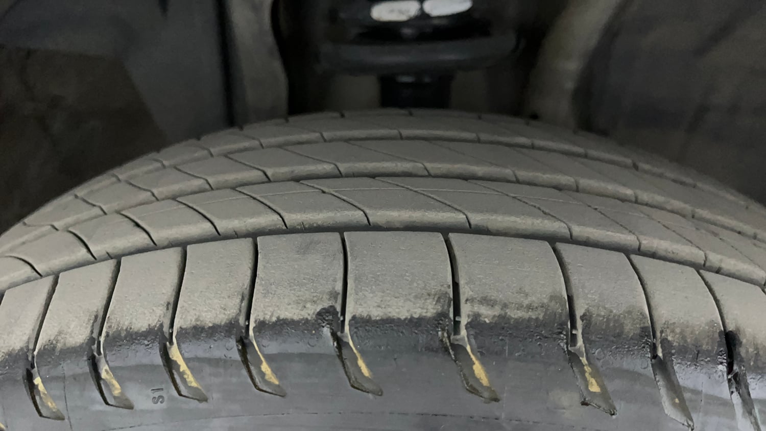 Used 2021 Renault Kiger RXZ Turbo CVT Petrol Automatic tyres RIGHT FRONT TYRE TREAD VIEW