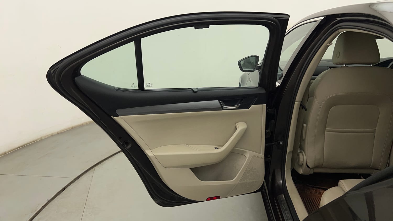 Used 2018 Skoda Superb Style TSI AT Petrol Automatic interior LEFT REAR DOOR OPEN VIEW