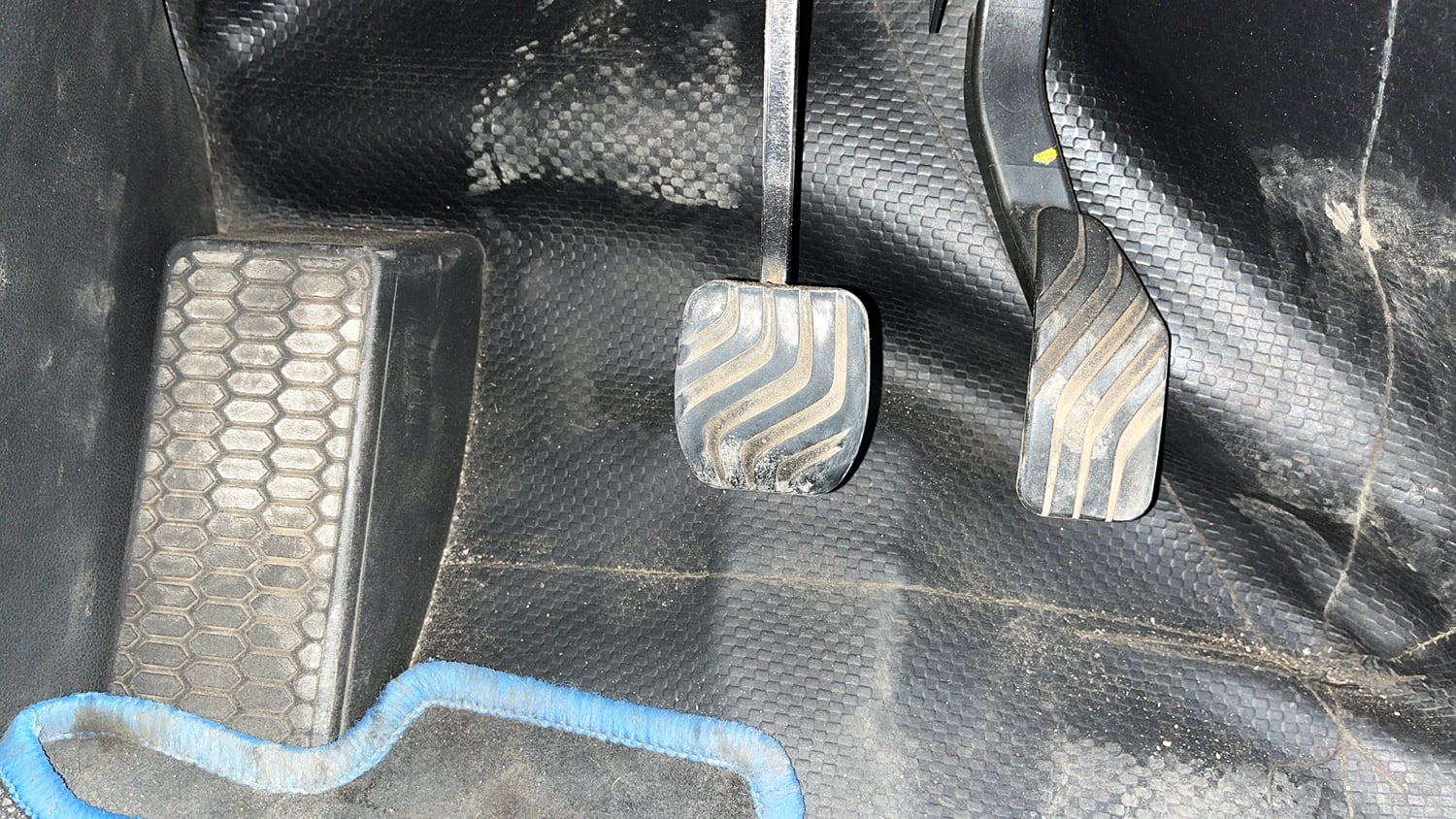 Used 2021 Renault Kiger RXZ Turbo CVT Petrol Automatic interior PEDALS VIEW