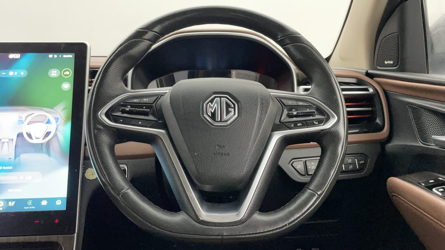 Used 2023 MG Motors Hector Plus Savvy Pro 1.5 Turbo Petrol CVT 6 STR Petrol Automatic interior STEERING VIEW
