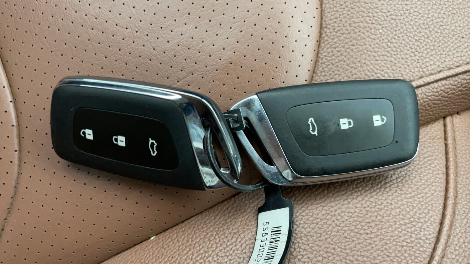 Used 2023 MG Motors Hector Plus Savvy Pro 1.5 Turbo Petrol CVT 6 STR Petrol Automatic extra CAR KEY VIEW