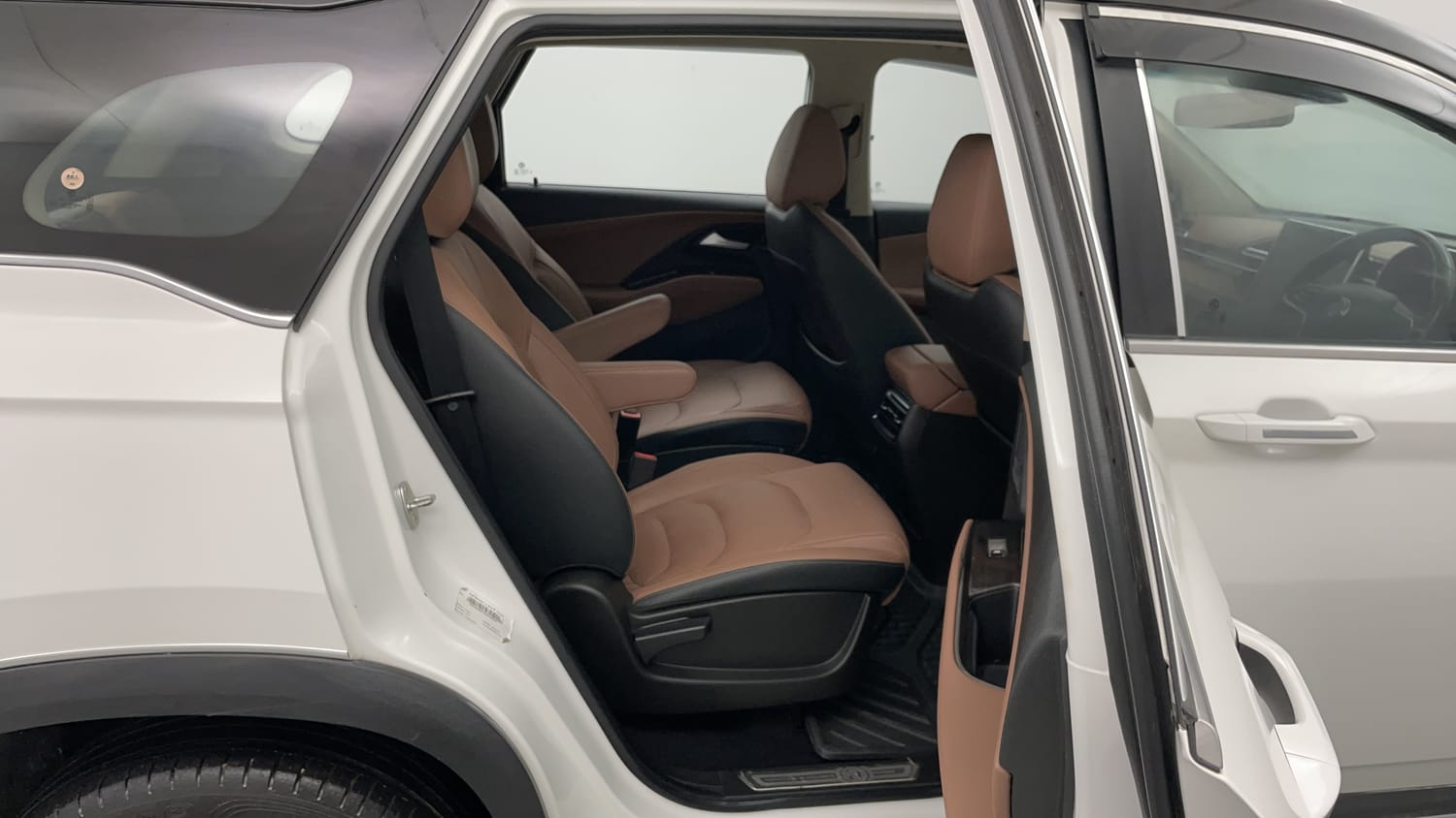 Used 2023 MG Motors Hector Plus Savvy Pro 1.5 Turbo Petrol CVT 6 STR Petrol Automatic interior RIGHT SIDE REAR DOOR CABIN VIEW