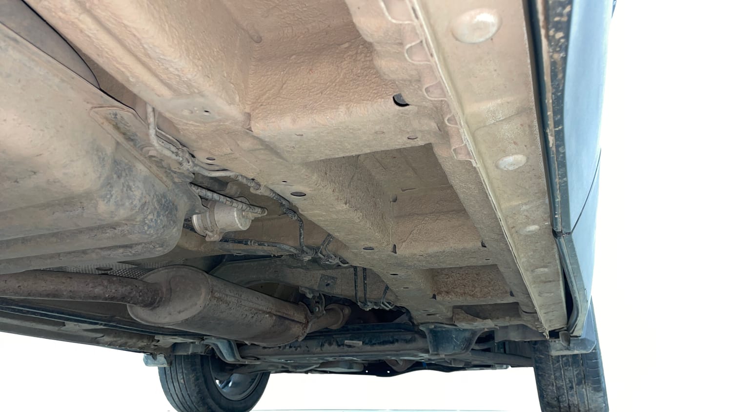 Used 2023 MG Motors Hector Plus Savvy Pro 1.5 Turbo Petrol CVT 6 STR Petrol Automatic extra REAR RIGHT UNDERBODY VIEW