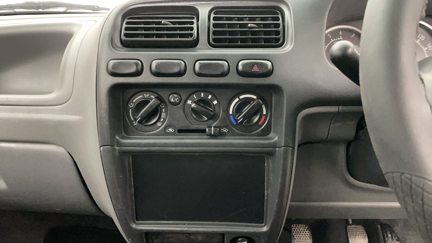 Used 2012 Maruti Suzuki Alto K10 VXi Petrol Manual interior MUSIC SYSTEM & AC CONTROL VIEW