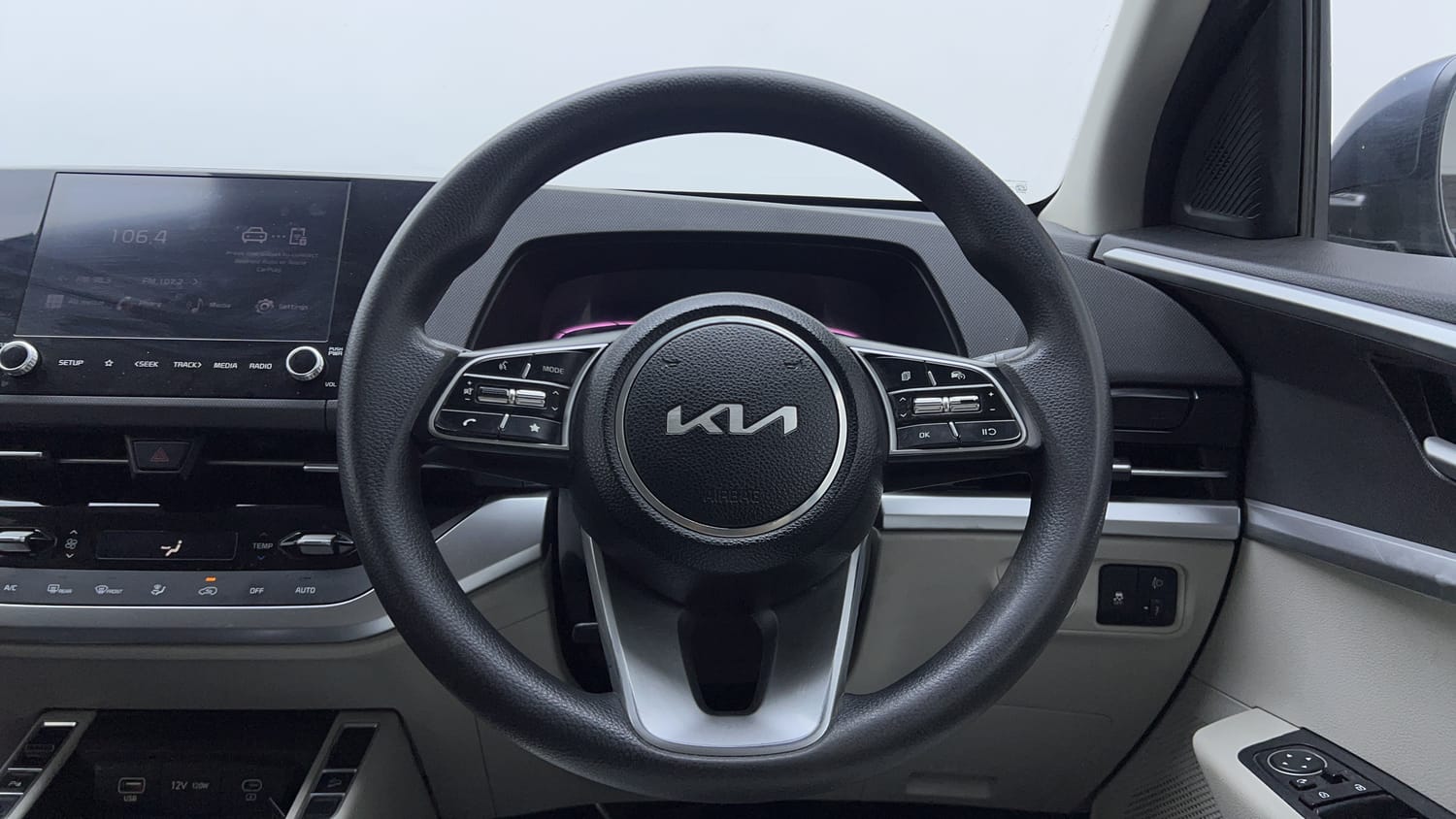 Used 2022 Kia Carens Prestige Plus 1.4 Petrol MT 7 STR Petrol Manual interior STEERING VIEW