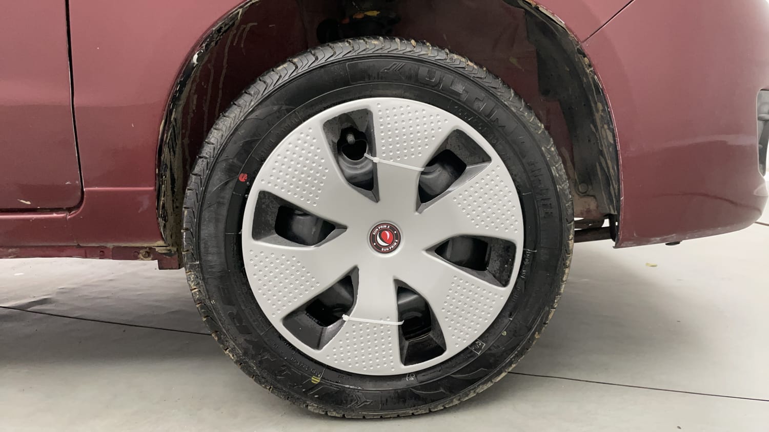 Used 2012 Maruti Suzuki Alto K10 VXi Petrol Manual tyres RIGHT FRONT TYRE RIM VIEW