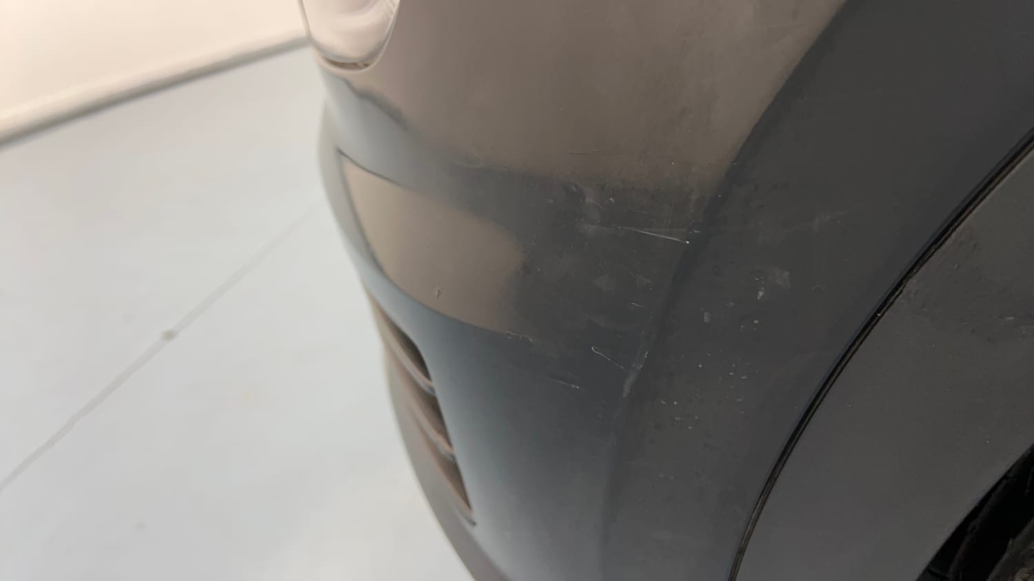 Used 2023 Hyundai Venue SX (O) 1.0 Turbo DCT Petrol Automatic dents MINOR SCRATCH