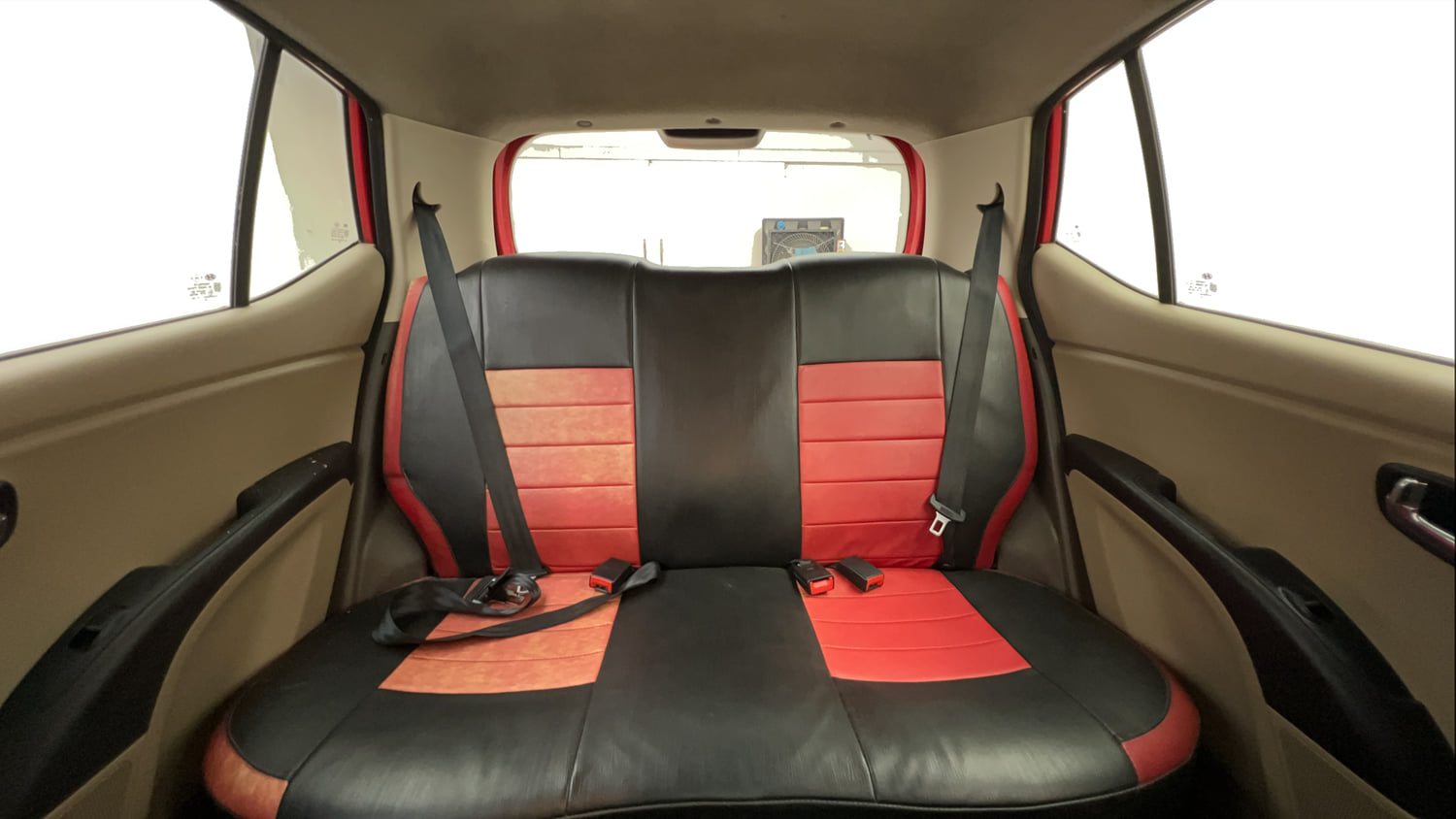 Used 2012 Hyundai i10 Magna 1.1 iRDE2 Petrol Manual interior REAR SEAT CONDITION VIEW