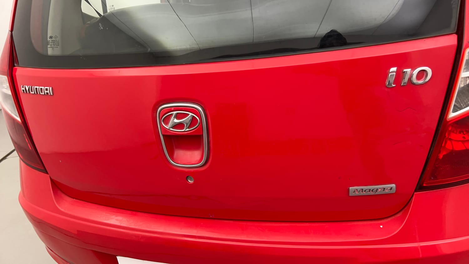 Used 2012 Hyundai i10 Magna 1.1 iRDE2 Petrol Manual dents MINOR DENT