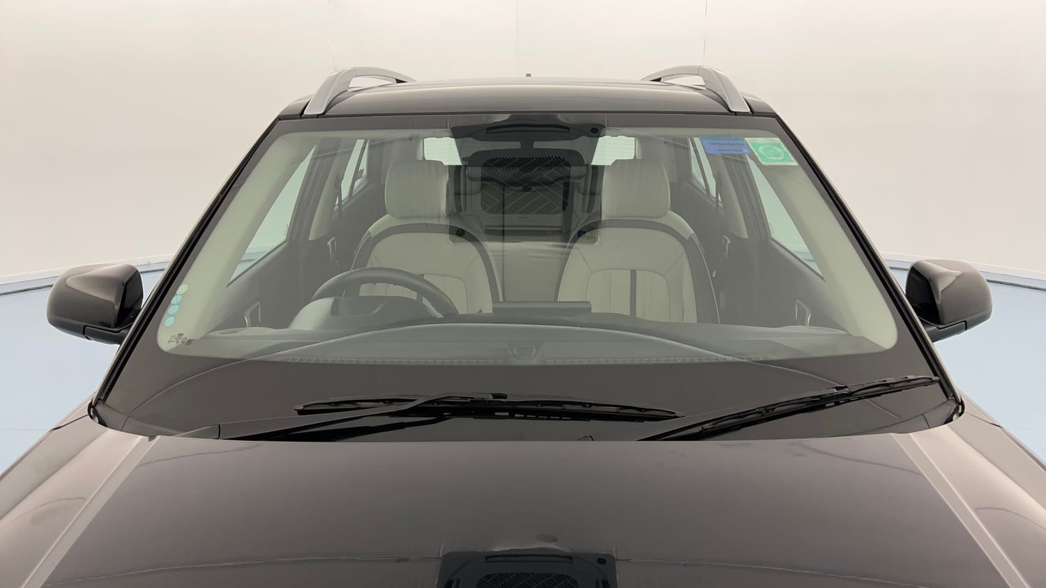Used 2023 Hyundai Venue SX (O) 1.0 Turbo DCT Petrol Automatic exterior FRONT WINDSHIELD VIEW