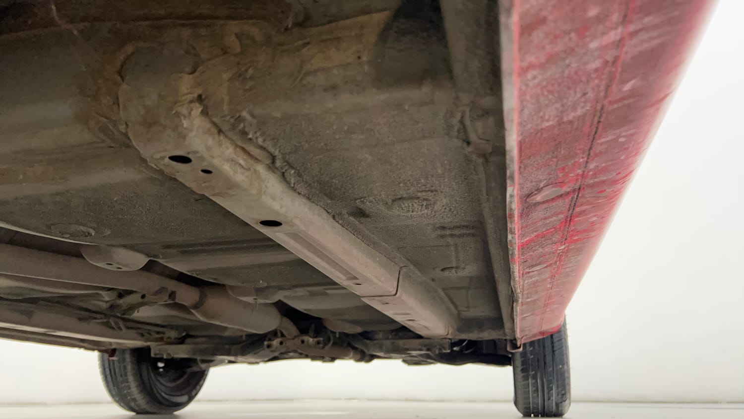 Used 2012 Hyundai i10 Magna 1.1 iRDE2 Petrol Manual extra REAR RIGHT UNDERBODY VIEW