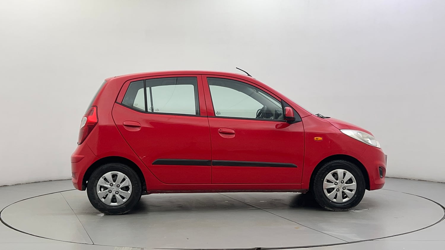 Used 2012 Hyundai i10 Magna 1.1 iRDE2 Petrol Manual exterior RIGHT SIDE VIEW