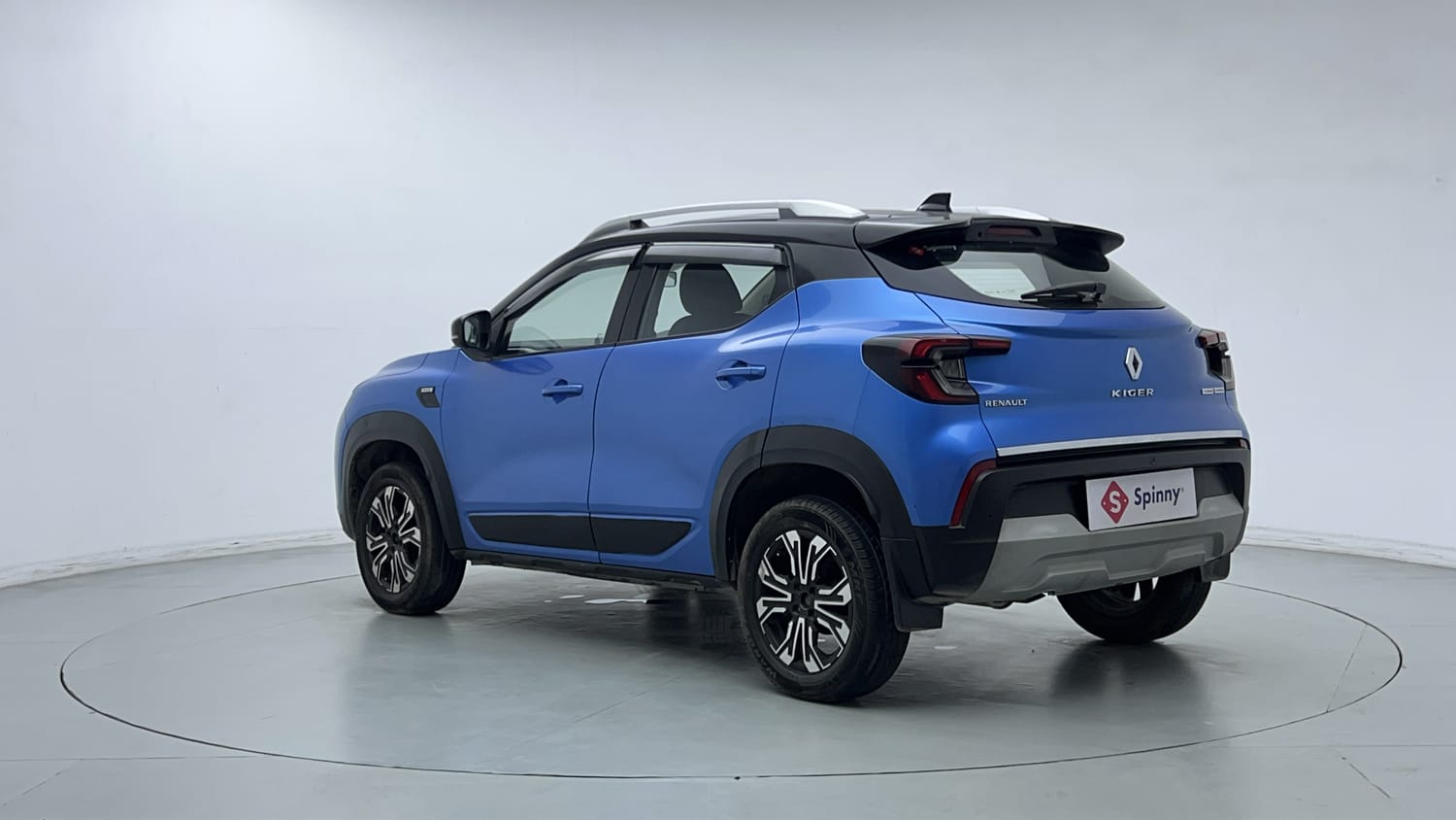 Used 2022 Renault Kiger RXZ Turbo CVT Dual Tone Petrol Automatic exterior LEFT REAR CORNER VIEW
