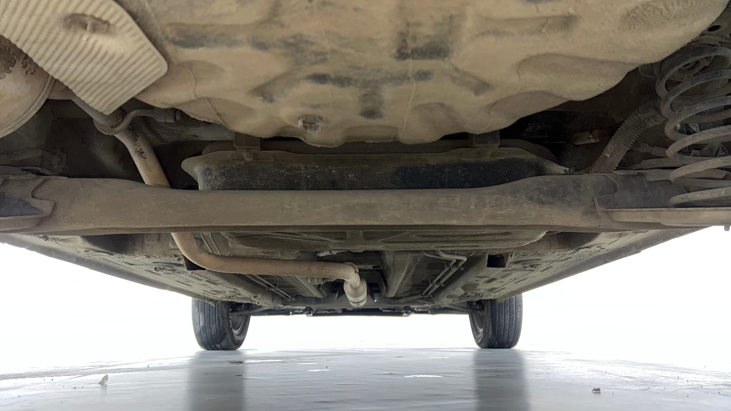 Used 2022 Renault Kiger RXZ Turbo CVT Dual Tone Petrol Automatic extra REAR UNDERBODY VIEW (TAKEN FROM REAR)