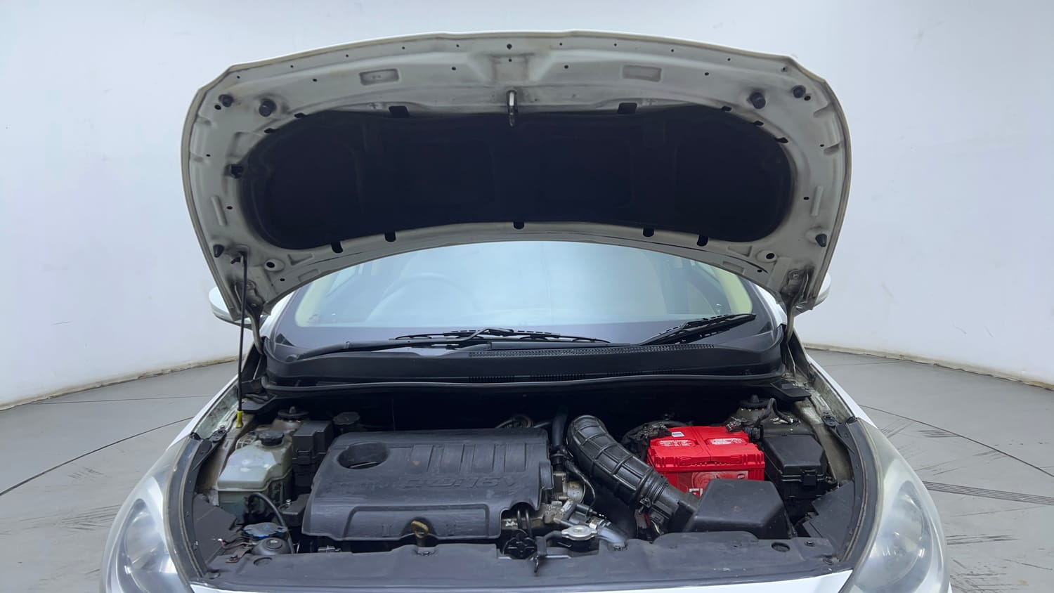 Used 2013 Hyundai Verna Fluidic 1.6 CRDi SX Diesel Manual engine ENGINE & BONNET OPEN FRONT VIEW