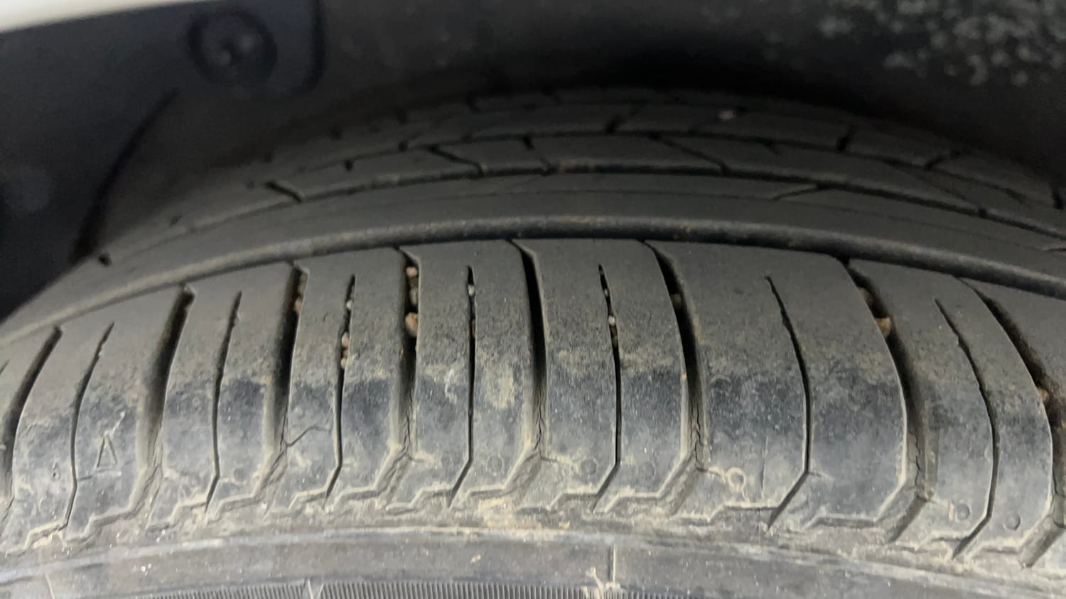 Used 2013 Hyundai Verna Fluidic 1.6 CRDi SX Diesel Manual tyres RIGHT REAR TYRE TREAD VIEW