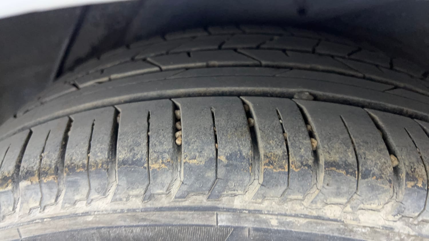 Used 2013 Hyundai Verna Fluidic 1.6 CRDi SX Diesel Manual tyres LEFT REAR TYRE TREAD VIEW