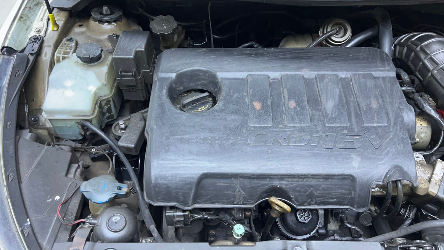 Used 2013 Hyundai Verna Fluidic 1.6 CRDi SX Diesel Manual engine ENGINE RIGHT SIDE VIEW