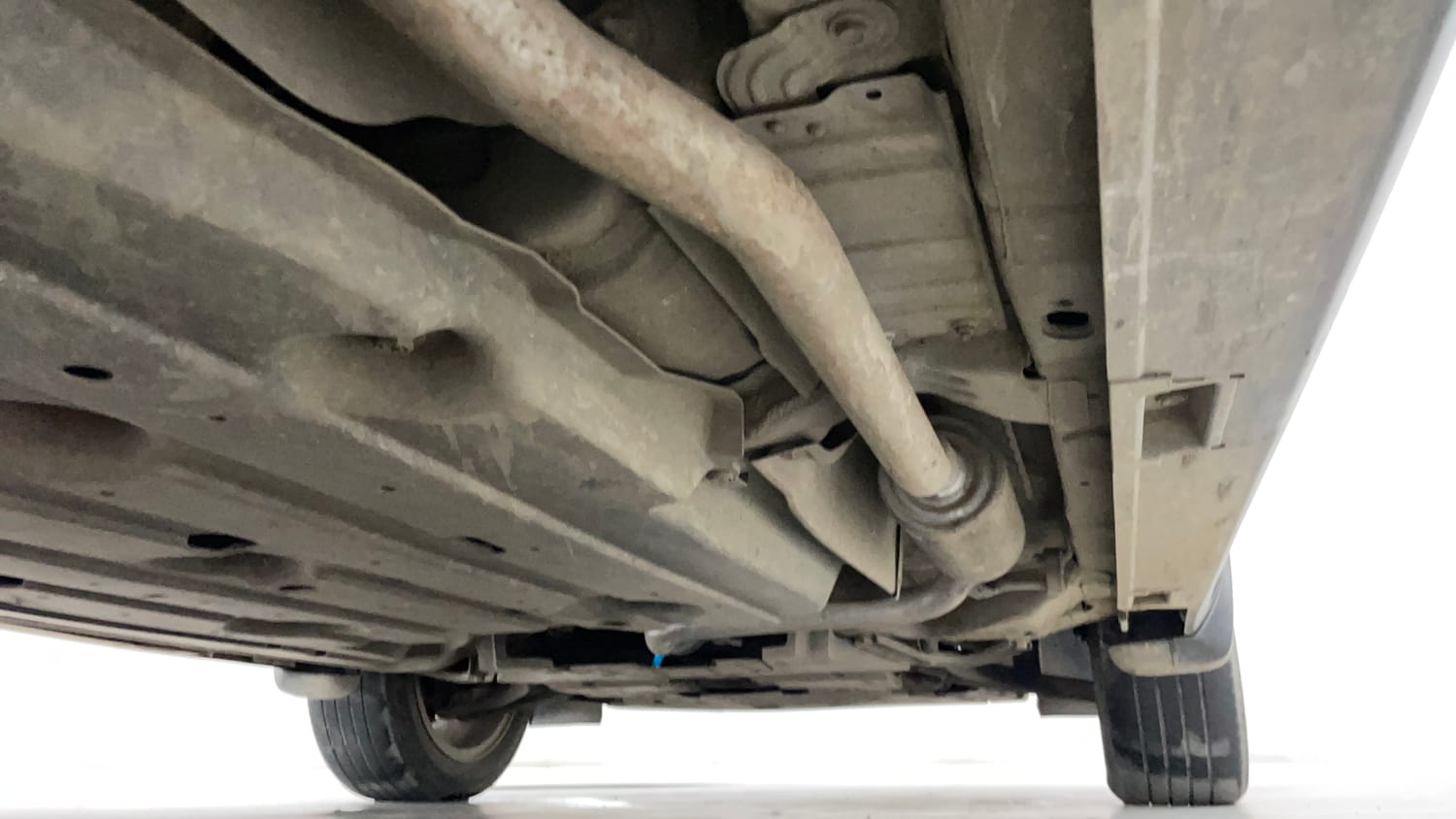 Used 2024 Honda Elevate ZX MT Petrol Manual extra REAR RIGHT UNDERBODY VIEW