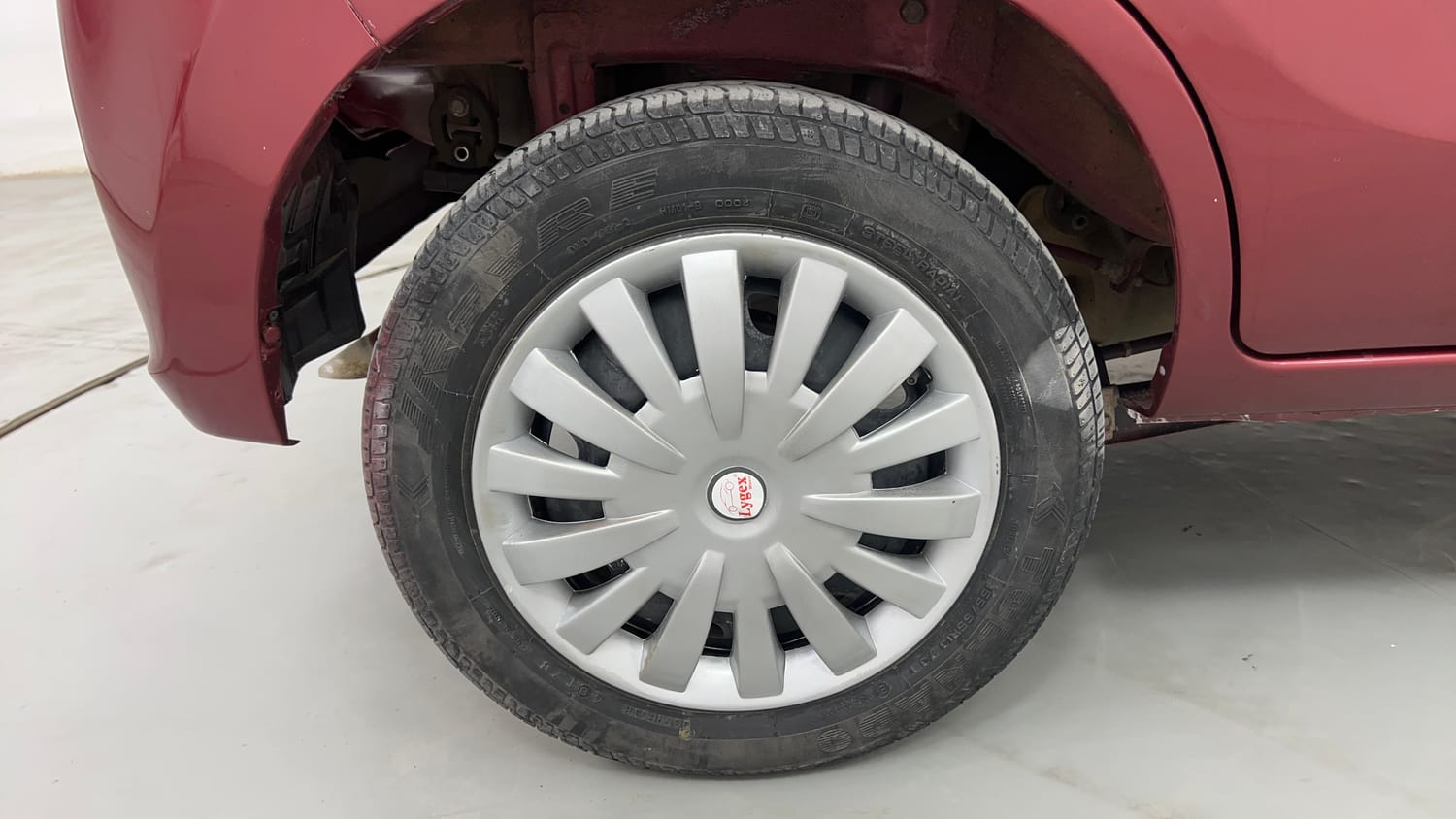Used 2017 Maruti Suzuki Alto K10 [2014-2019] VXI AMT (O) Petrol Automatic tyres RIGHT REAR TYRE RIM VIEW
