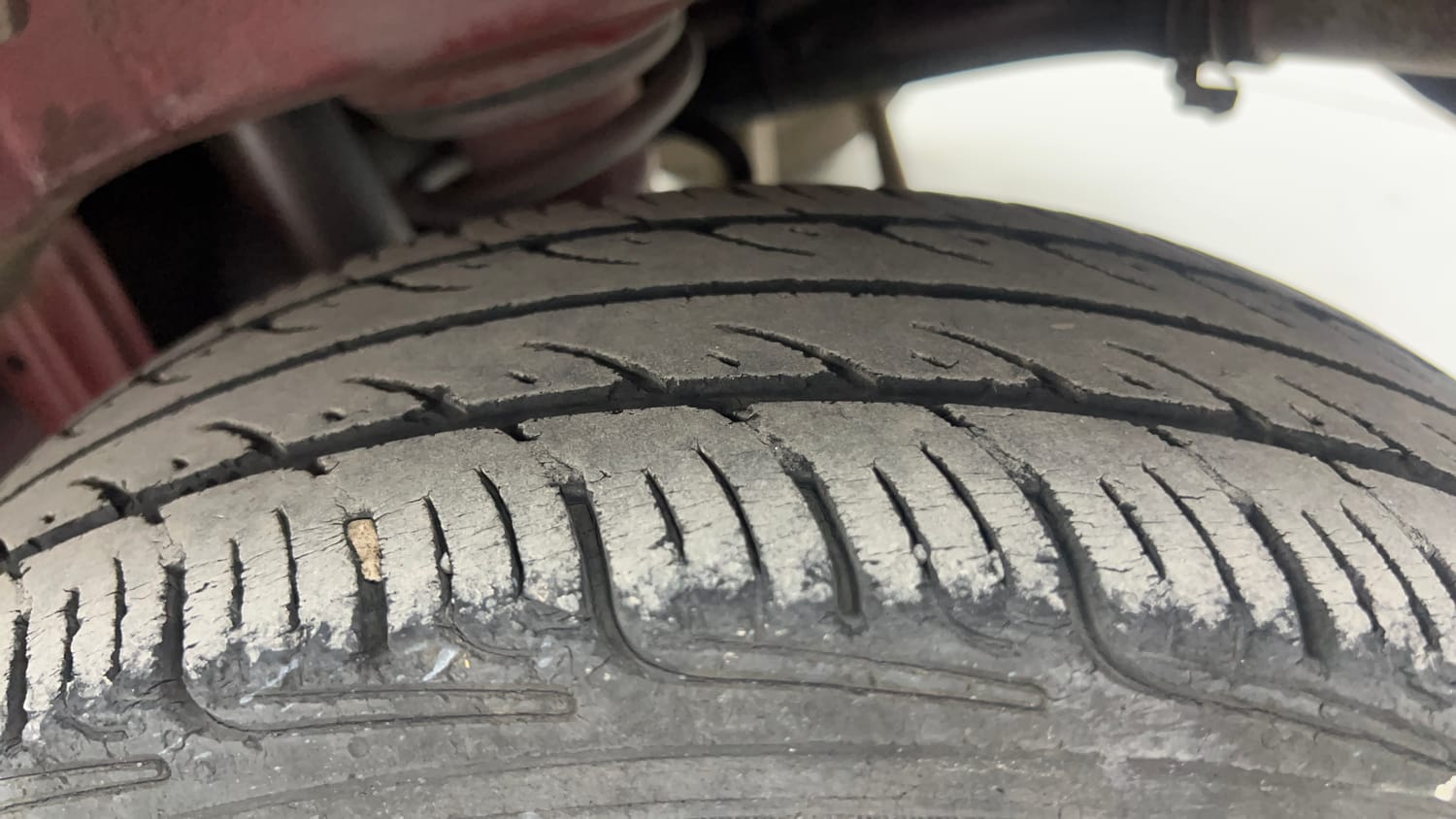 Used 2017 Maruti Suzuki Alto K10 [2014-2019] VXI AMT (O) Petrol Automatic tyres LEFT REAR TYRE TREAD VIEW