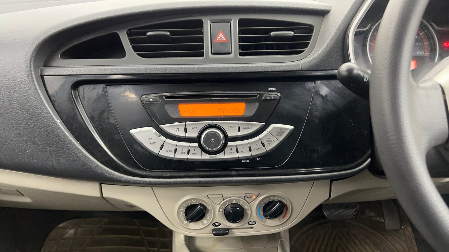 Used 2017 Maruti Suzuki Alto K10 [2014-2019] VXI AMT (O) Petrol Automatic interior MUSIC SYSTEM & AC CONTROL VIEW