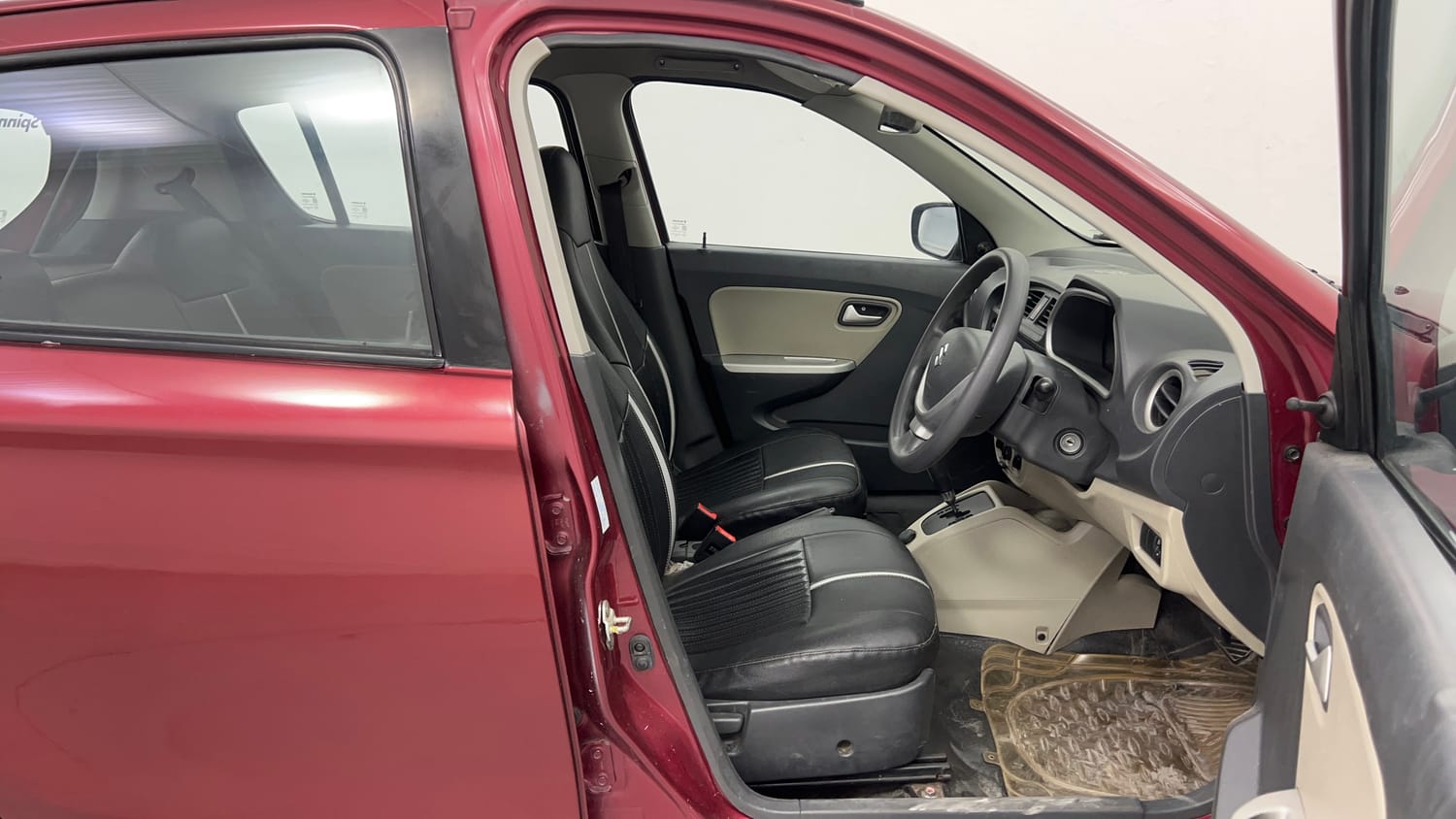 Used 2017 Maruti Suzuki Alto K10 [2014-2019] VXI AMT (O) Petrol Automatic interior RIGHT SIDE FRONT DOOR CABIN VIEW