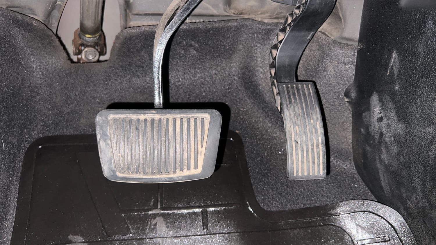 Used 2019 Hyundai Venue SX Plus 1.0 Turbo DCT Petrol Automatic interior PEDALS VIEW