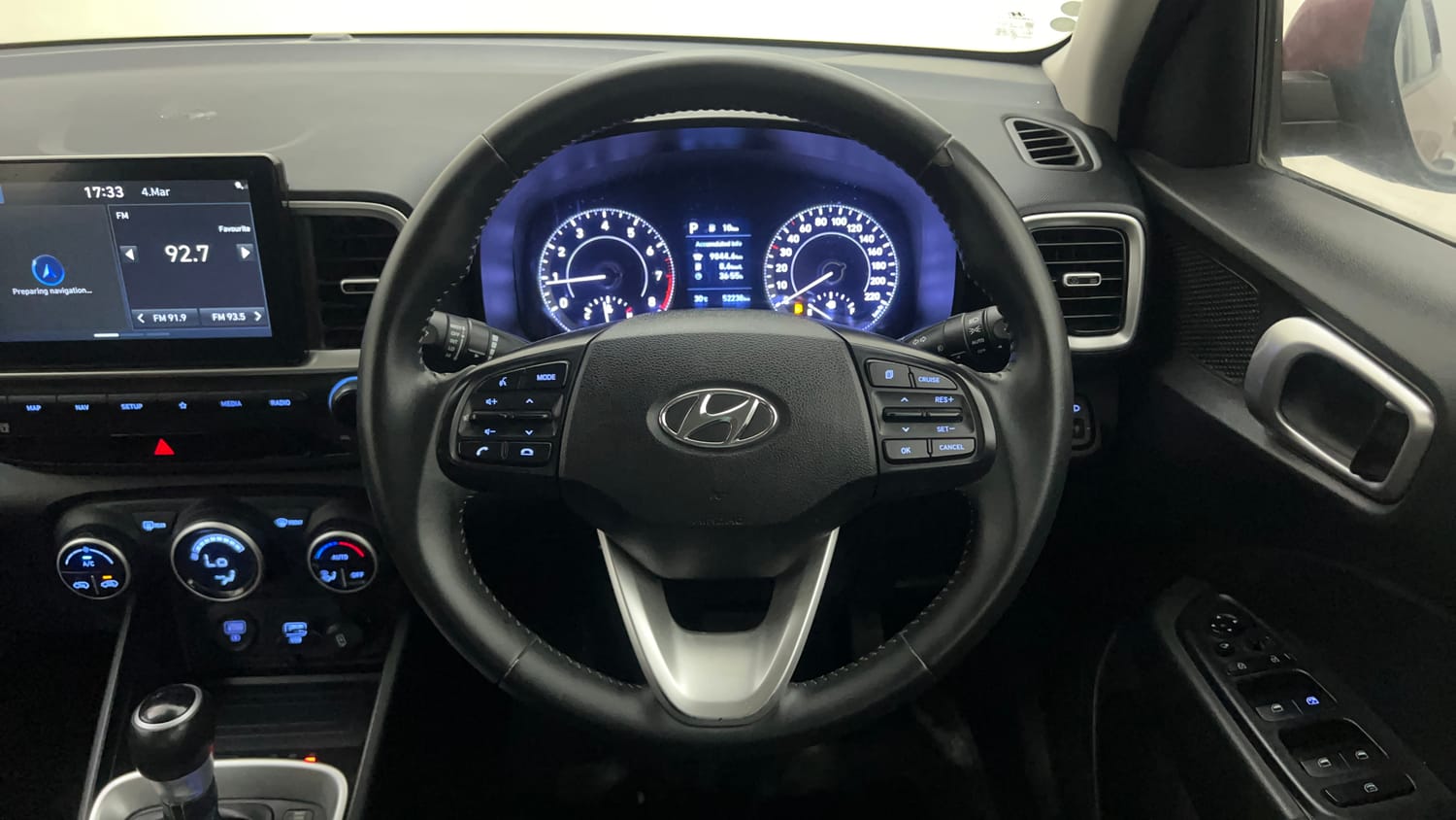 Used 2019 Hyundai Venue SX Plus 1.0 Turbo DCT Petrol Automatic interior STEERING VIEW