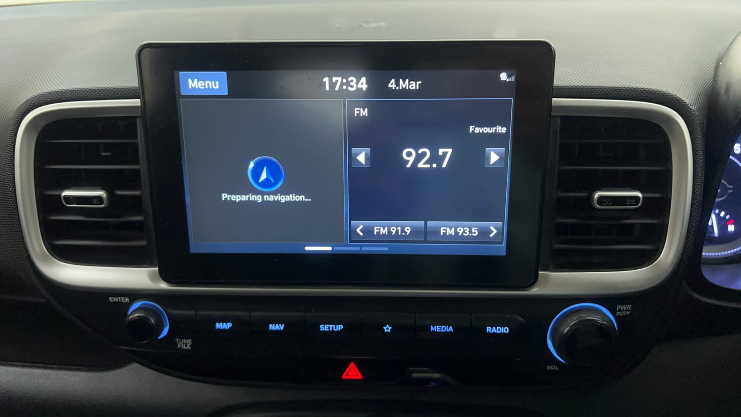 Used 2019 Hyundai Venue SX Plus 1.0 Turbo DCT Petrol Automatic top_features Touch screen infotainment system