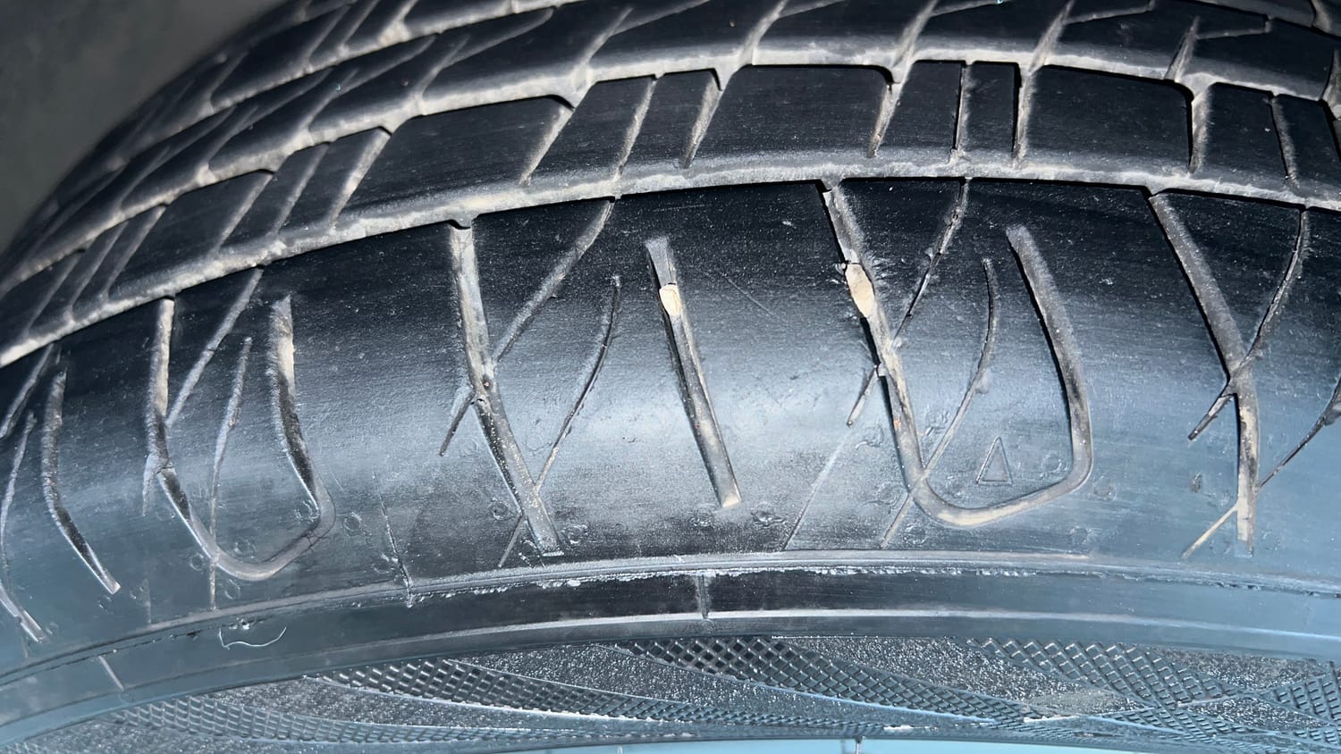 Used 2021 Hyundai Creta SX (O) 1.4 Turbo 7 DCT Petrol Automatic tyres LEFT FRONT TYRE TREAD VIEW