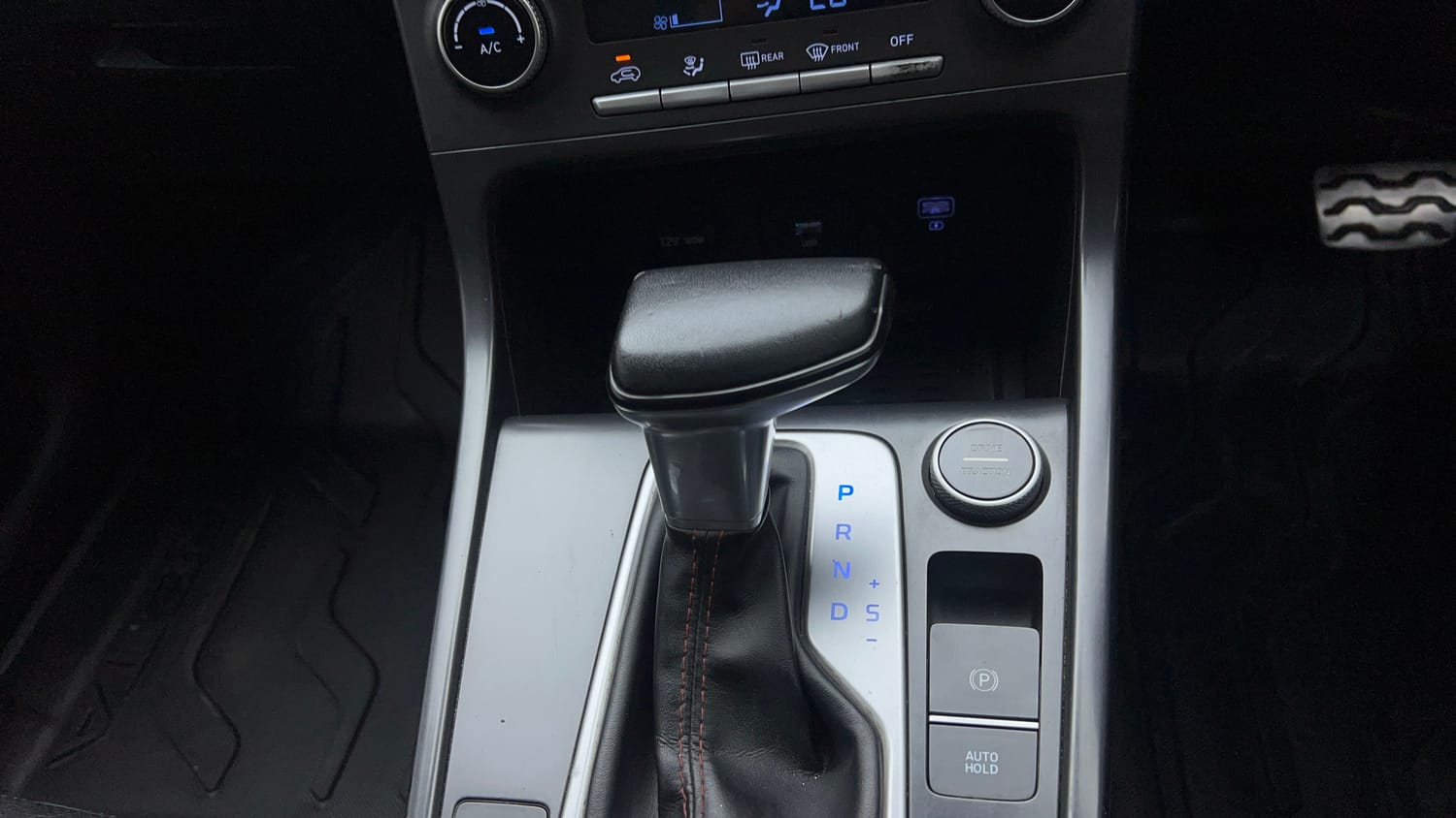 Used 2021 Hyundai Creta SX (O) 1.4 Turbo 7 DCT Petrol Automatic interior GEAR  KNOB VIEW