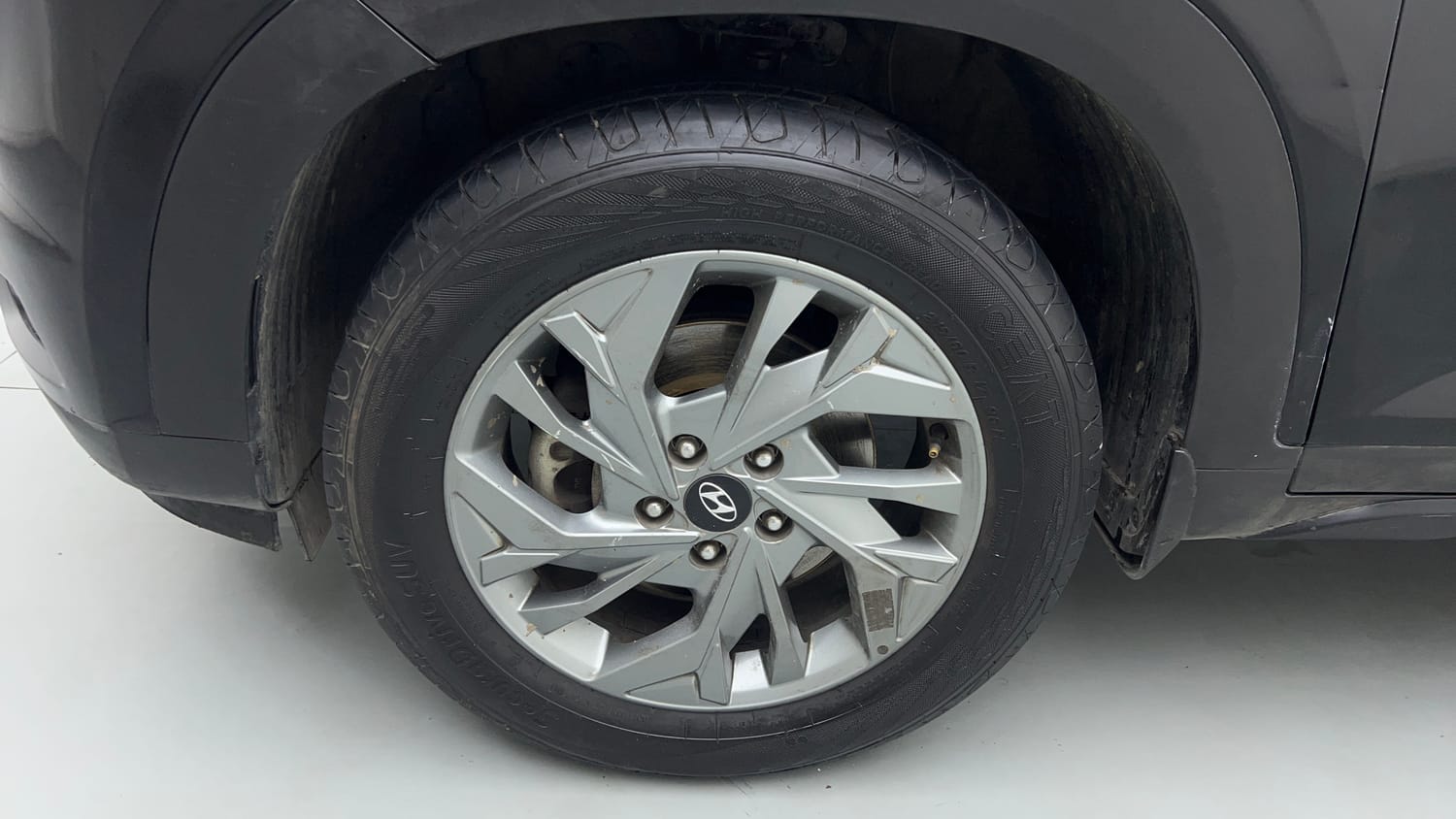 Used 2021 Hyundai Creta SX (O) 1.4 Turbo 7 DCT Petrol Automatic tyres LEFT FRONT TYRE RIM VIEW