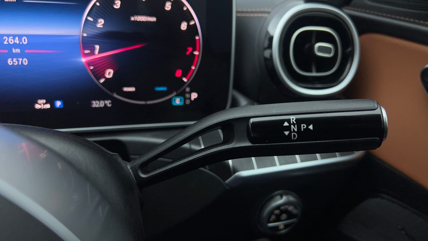 2024 Mercedes-Benz C-Class C 200-16