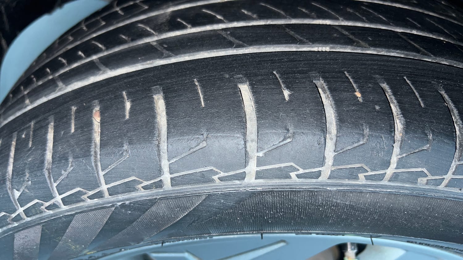 Used 2021 Hyundai Creta SX (O) 1.4 Turbo 7 DCT Petrol Automatic tyres RIGHT REAR TYRE TREAD VIEW