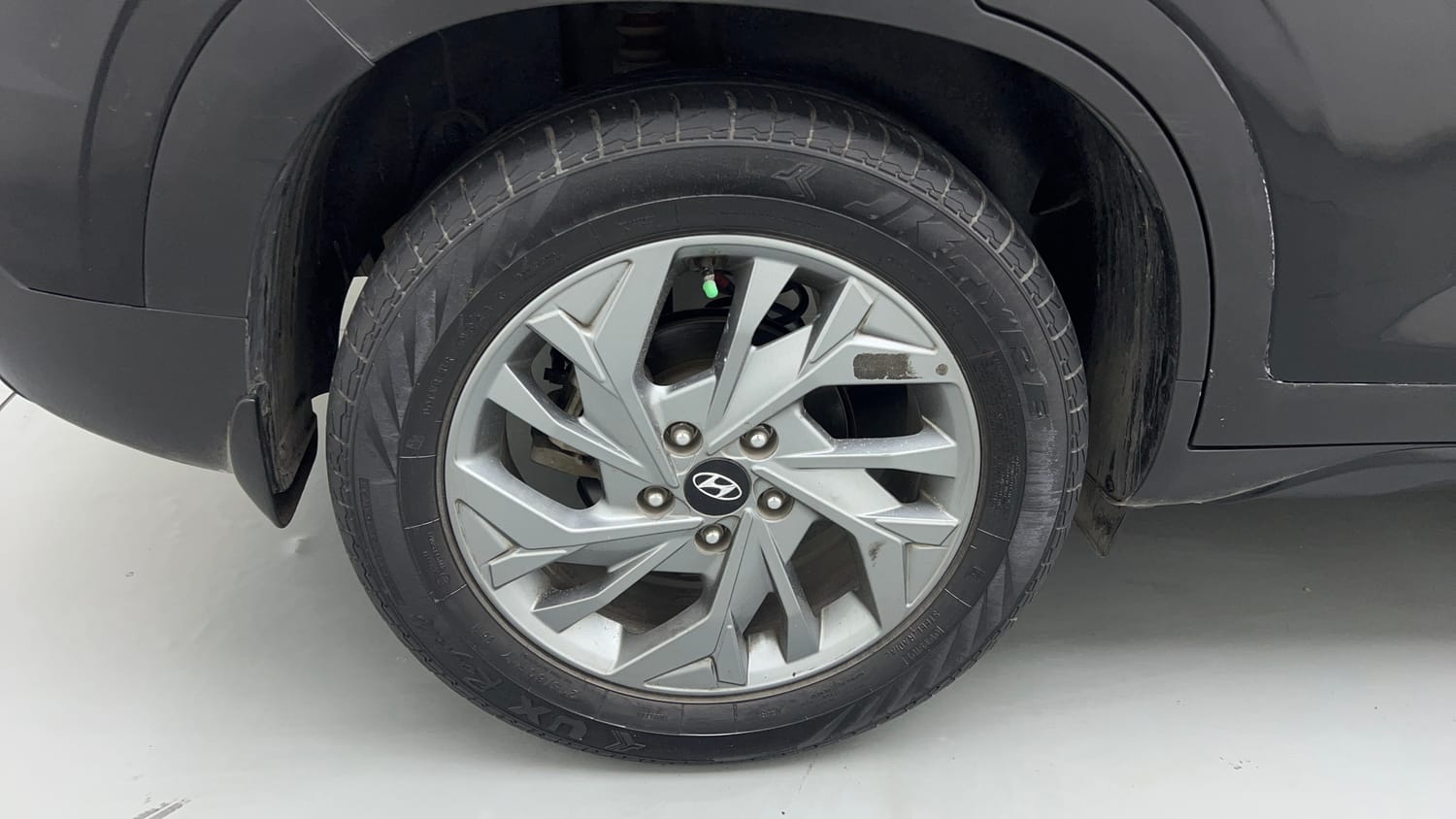 Used 2021 Hyundai Creta SX (O) 1.4 Turbo 7 DCT Petrol Automatic tyres RIGHT REAR TYRE RIM VIEW
