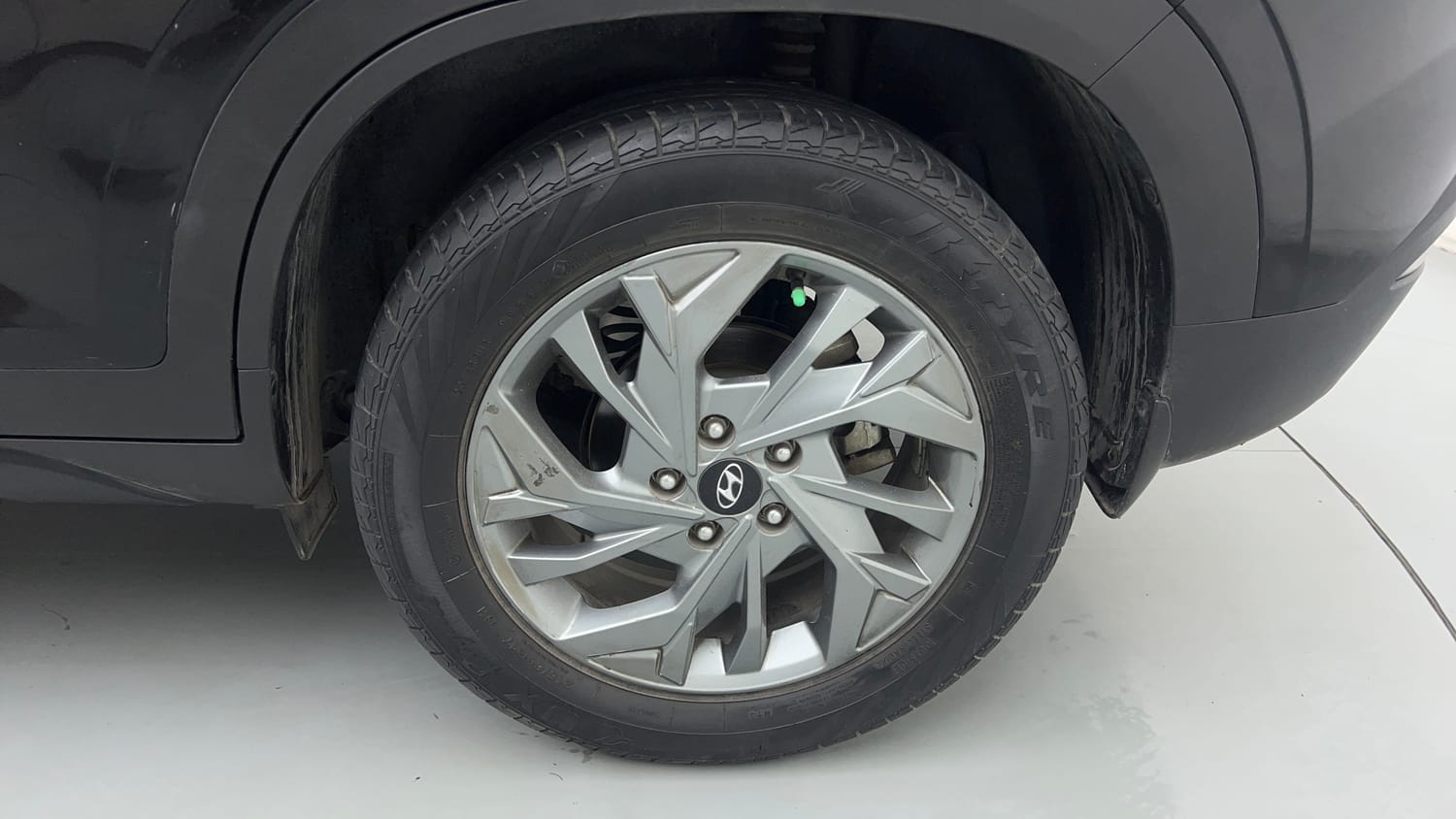 Used 2021 Hyundai Creta SX (O) 1.4 Turbo 7 DCT Petrol Automatic tyres LEFT REAR TYRE RIM VIEW