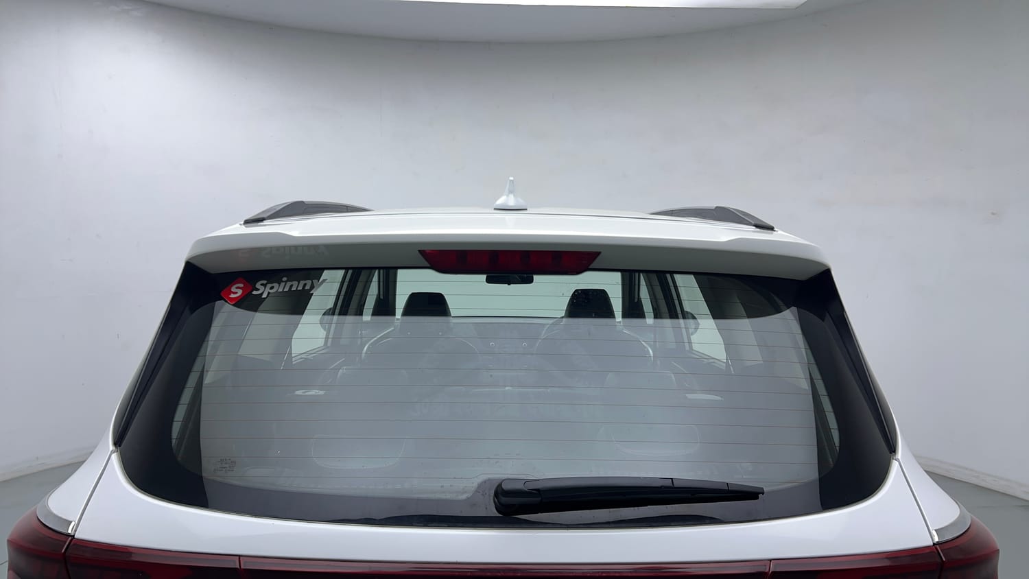 Used 2022 Kia Carens Prestige Plus 1.4 Petrol MT 7 STR Petrol Manual exterior BACK WINDSHIELD VIEW