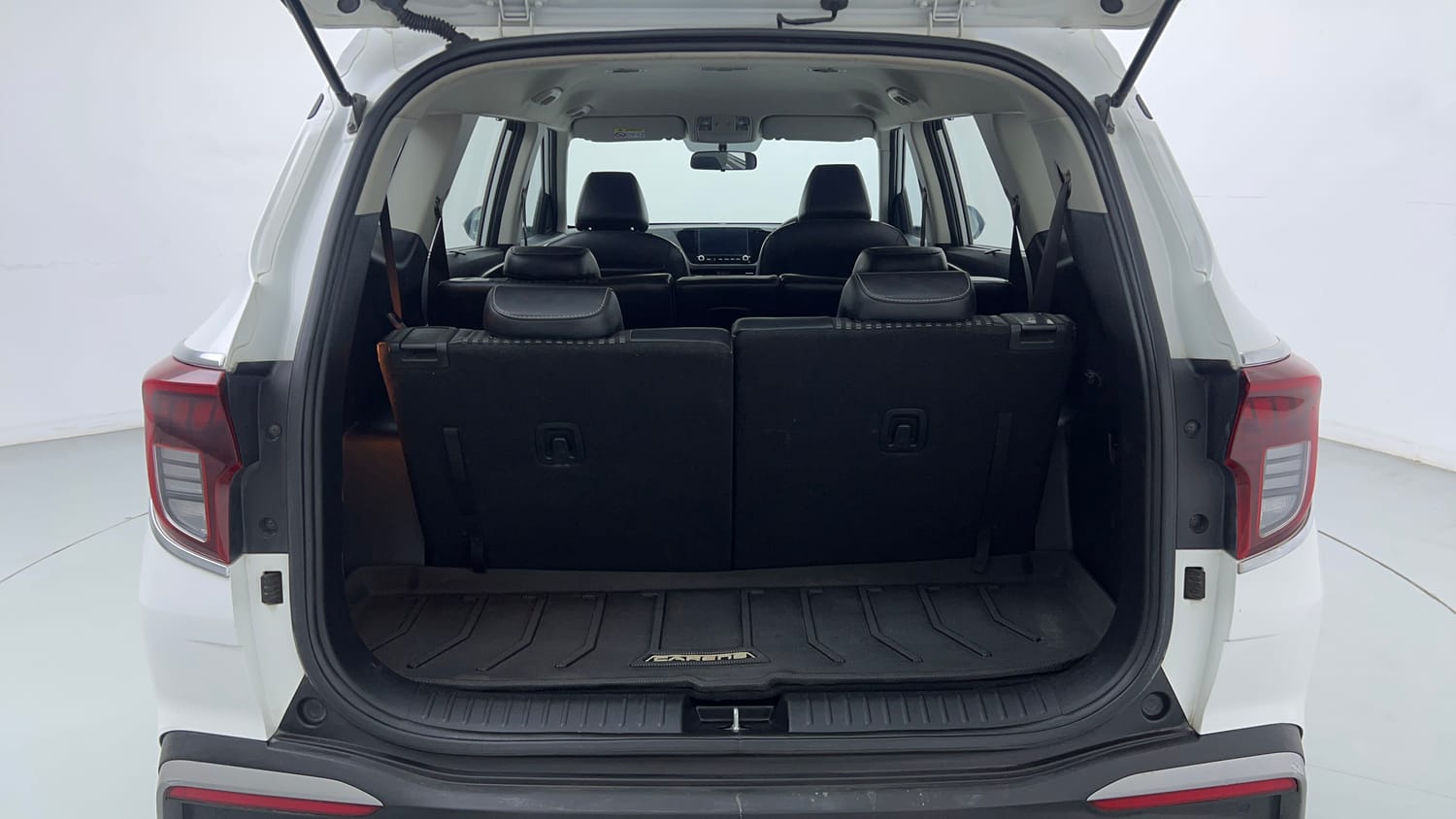Used 2022 Kia Carens Prestige Plus 1.4 Petrol MT 7 STR Petrol Manual interior DICKY INSIDE VIEW