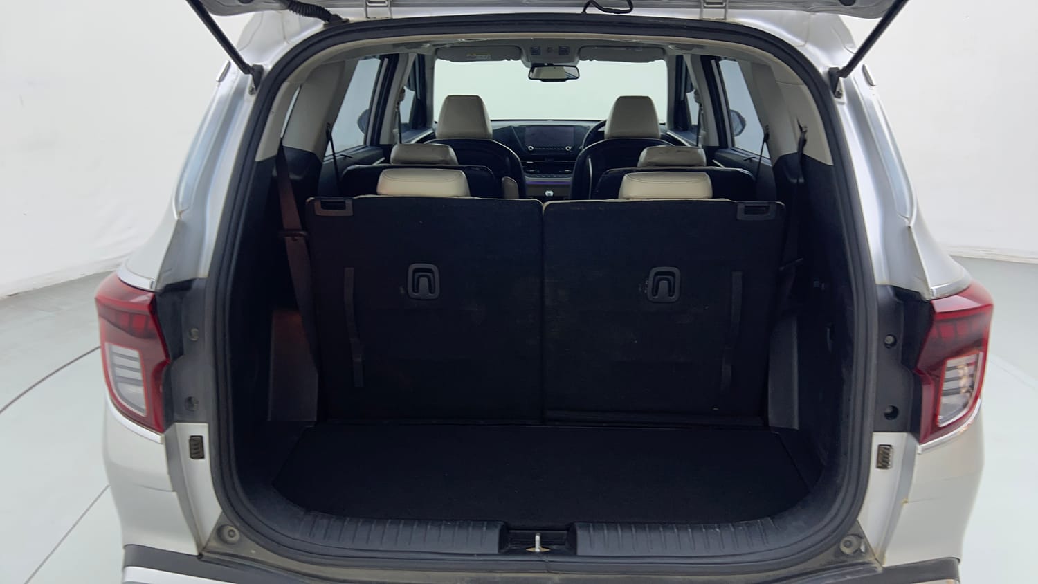 Used 2022 Kia Carens Luxury Plus 1.5 Diesel 6 STR Diesel Manual interior DICKY INSIDE VIEW
