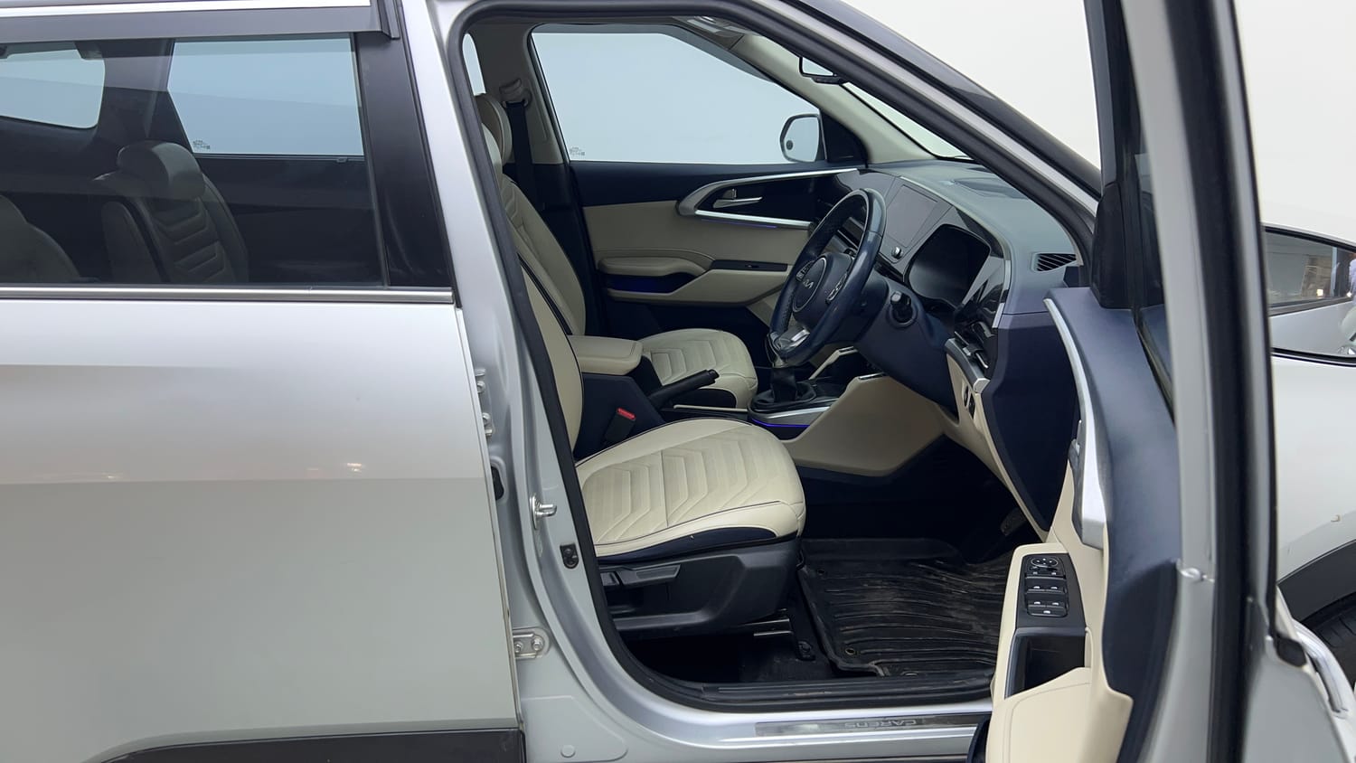 Used 2022 Kia Carens Luxury Plus 1.5 Diesel 6 STR Diesel Manual interior RIGHT SIDE FRONT DOOR CABIN VIEW
