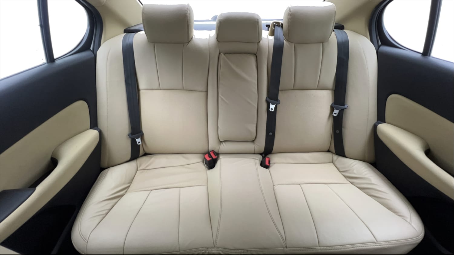 Used 2022 Honda City V Petrol Petrol Manual interior REAR SEAT CONDITION VIEW