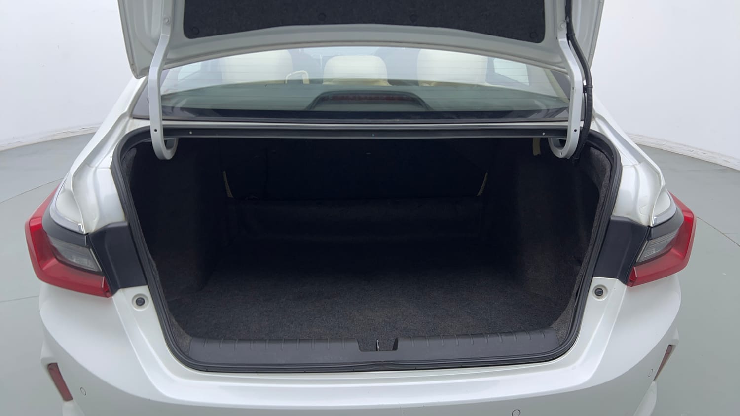 Used 2022 Honda City V Petrol Petrol Manual interior DICKY INSIDE VIEW