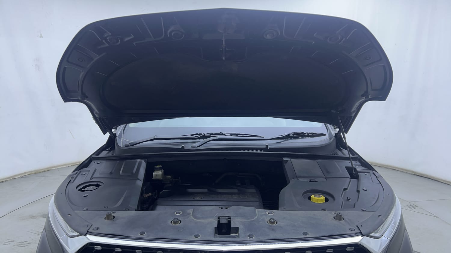 Used 2022 MG Motors Hector Sharp 1.5 Petrol CVT Petrol Automatic engine ENGINE & BONNET OPEN FRONT VIEW