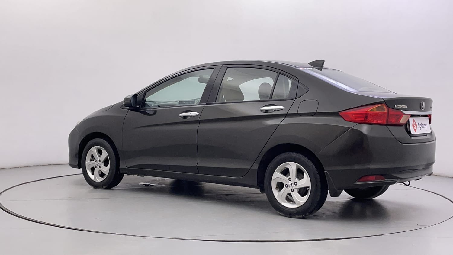 Used 2015 Honda City VX CVT Petrol Automatic exterior LEFT REAR CORNER VIEW