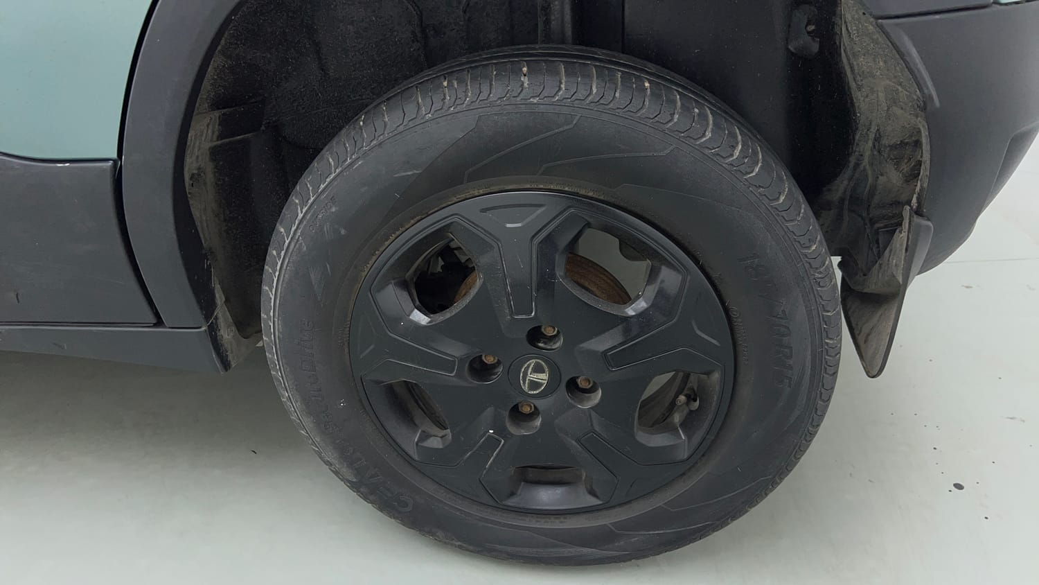 Used 2022 Tata Punch Accomplished MT Petrol Manual tyres LEFT REAR TYRE RIM VIEW