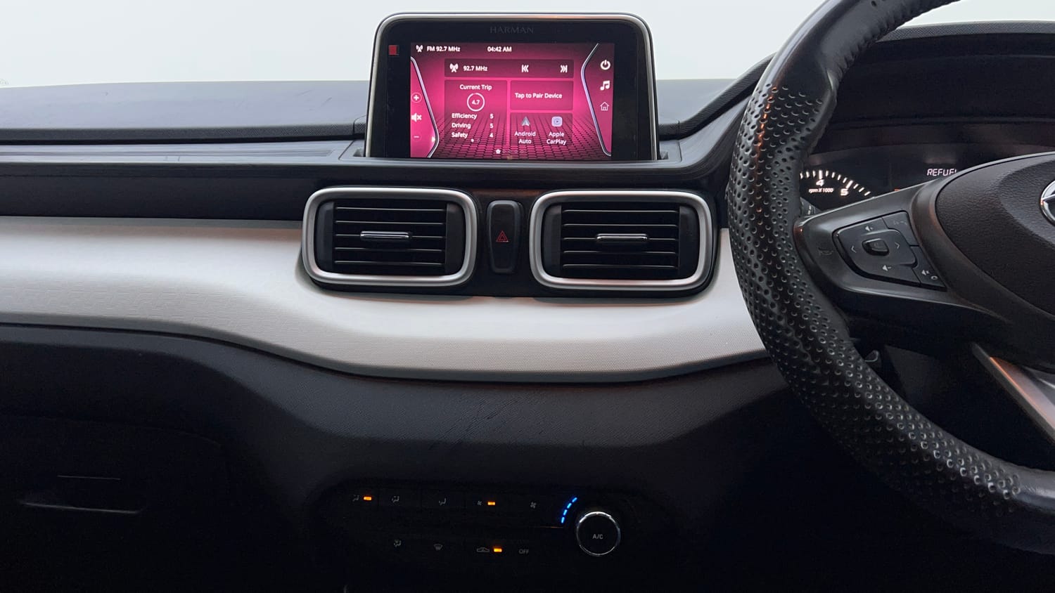 Used 2022 Tata Punch Accomplished MT Petrol Manual interior MUSIC SYSTEM & AC CONTROL VIEW