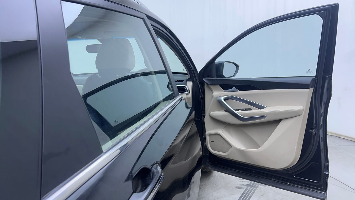Used 2022 MG Motors Hector Sharp 1.5 Petrol CVT Petrol Automatic interior RIGHT FRONT DOOR OPEN VIEW